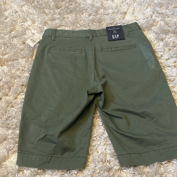 New - Picture 2 of 2